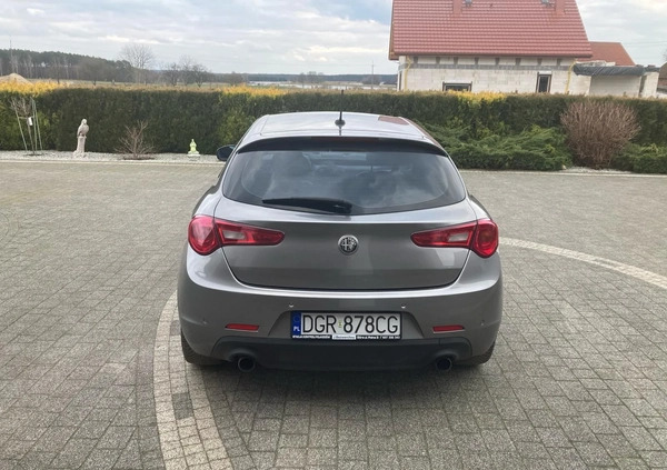 Alfa Romeo Giulietta cena 35000 przebieg: 186900, rok produkcji 2010 z Góra małe 67